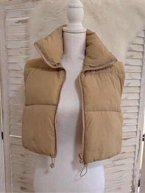 Women's Cropped Puffer Vest in Tan - Lightweight Layering